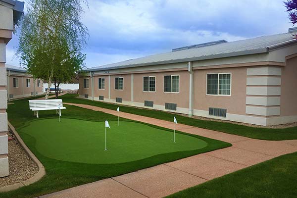 Apple Village putting green outside